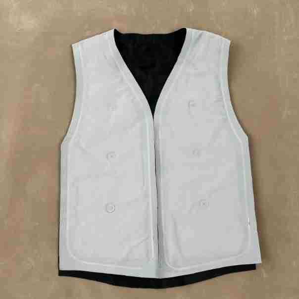 Unisex nan water-cooled circulation vest with integrated cooling chambers and flexible connection Mune Fashion
