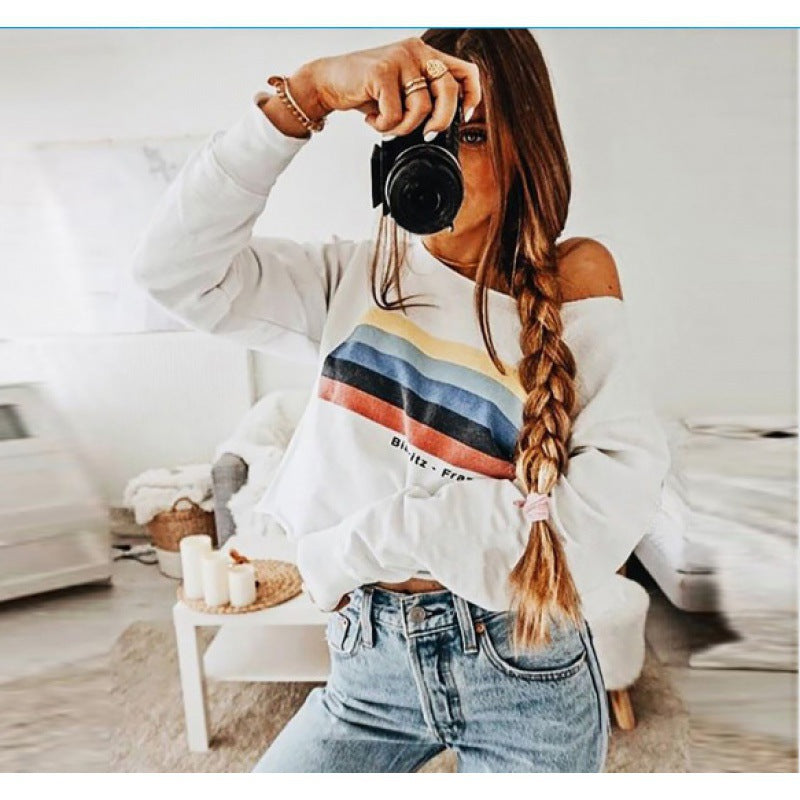 Women's Off-Shoulder Sweatshirt with Retro Band Print and Loose Cropped Fit Mune Fashion