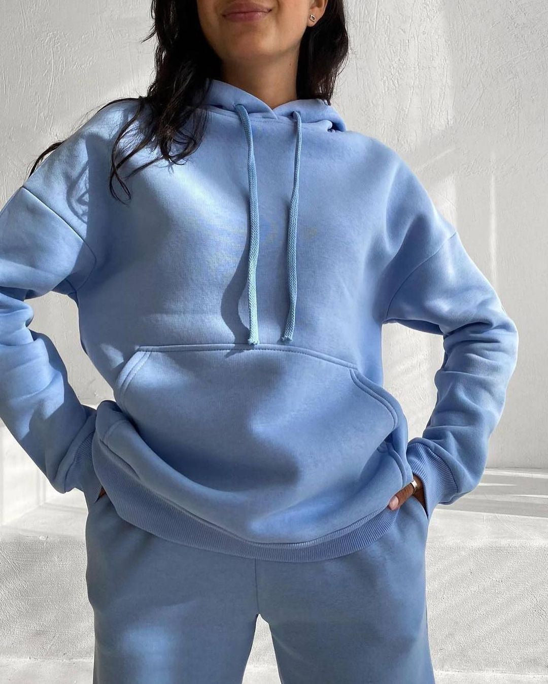 Women's Oversize Loungewear Set made of soft cotton blend fleece with hoodie and tapered jogging pants Mune Fashion