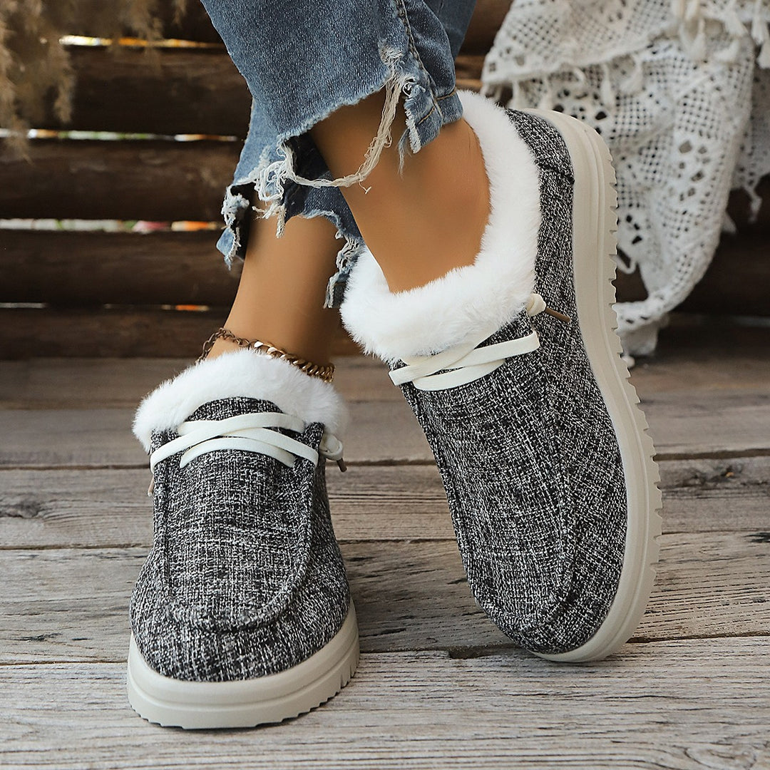 Women's Insulated Slip-On Mules with Teddy Lining and Textured Platform Sole Mune Fashion
