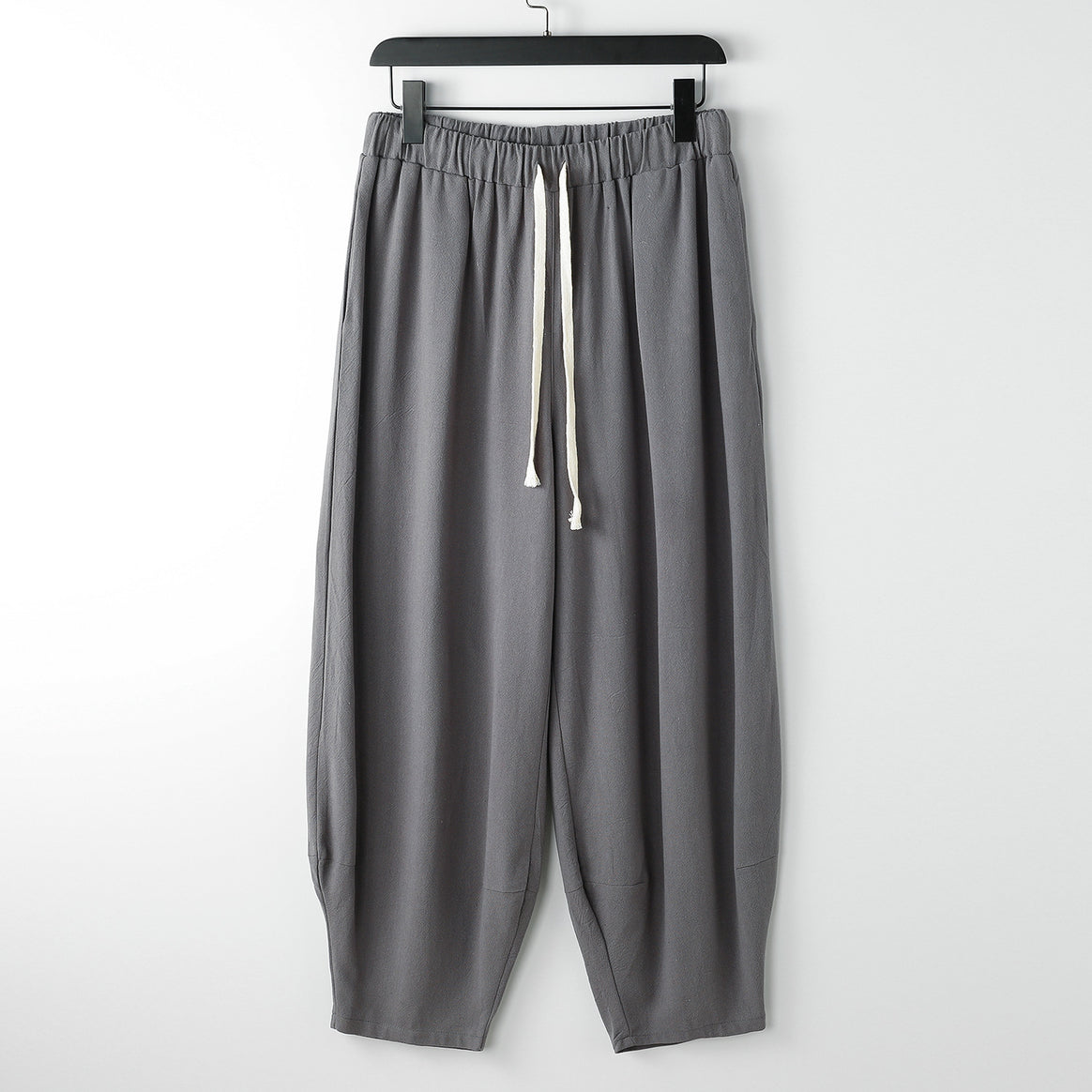 Women's loose-fitting harem pants in jogger style with drawstring and elastic ankle cuffs Mune Fashion