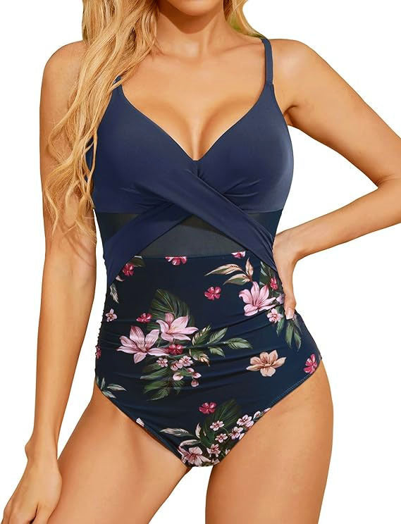 Ladies High-Quality One-Piece Swimsuit with Trendy Cut-Out Details Mune Fashion