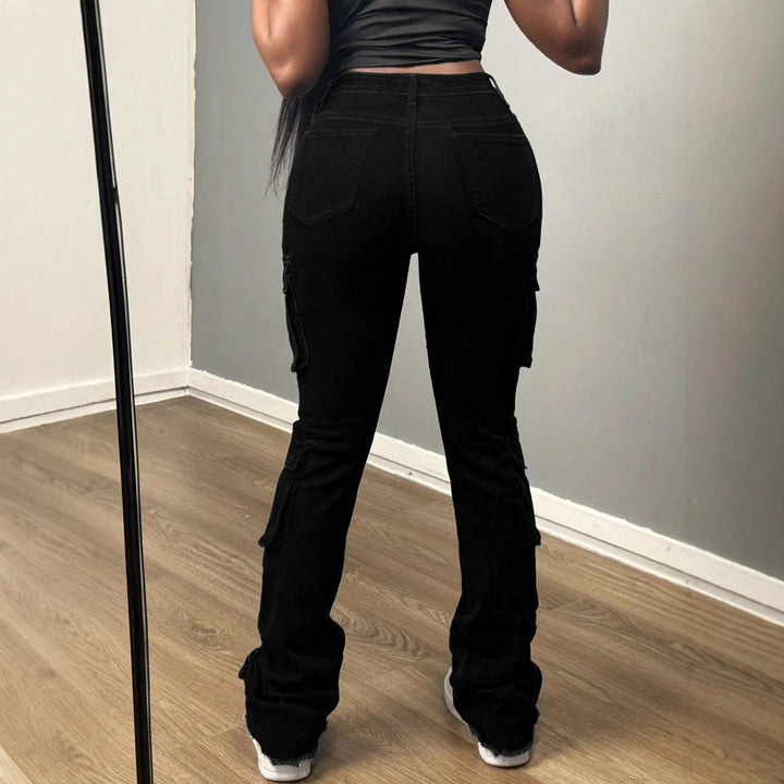Ladies High-Waisted Cargo Jeans with Multiple Flap Pockets and Long Leg Mune Fashion
