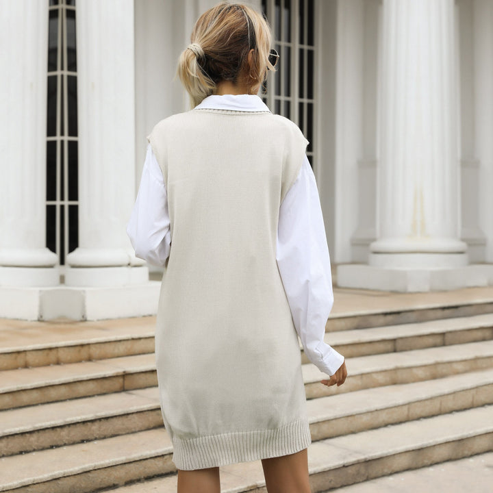 Women's Cable Knit Long Vest with V-Neck and Oversized Silhouette Mune Fashion