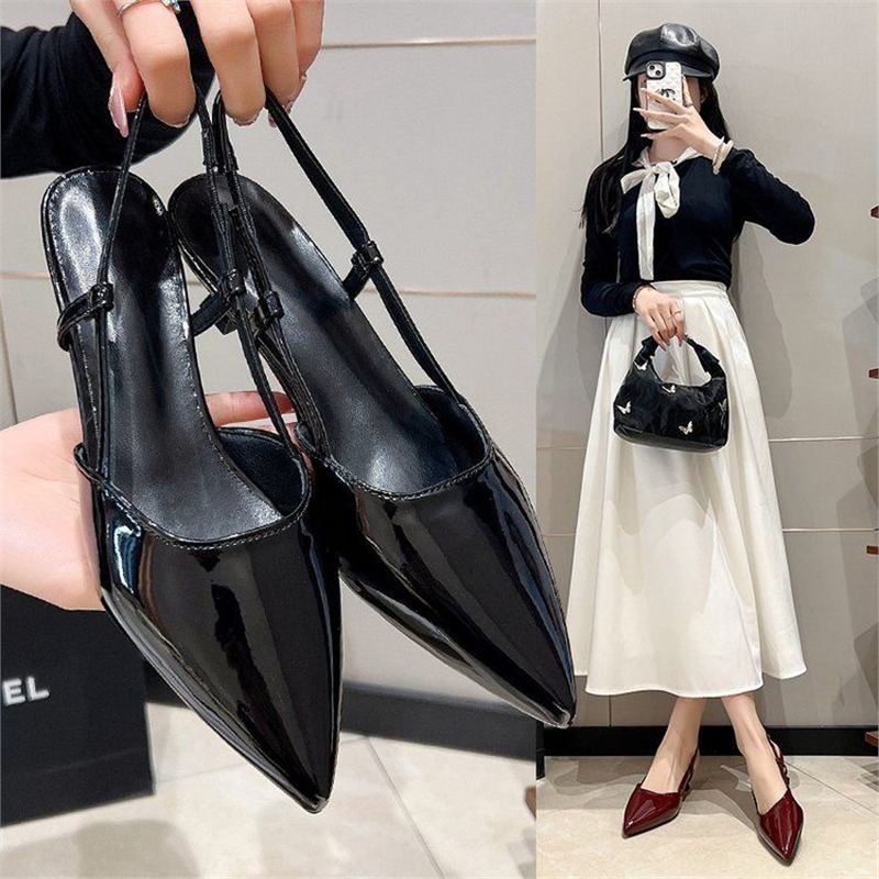 Women's pointed patent pumps with slingback, slender silhouette and padded comfort insole Mune Fashion