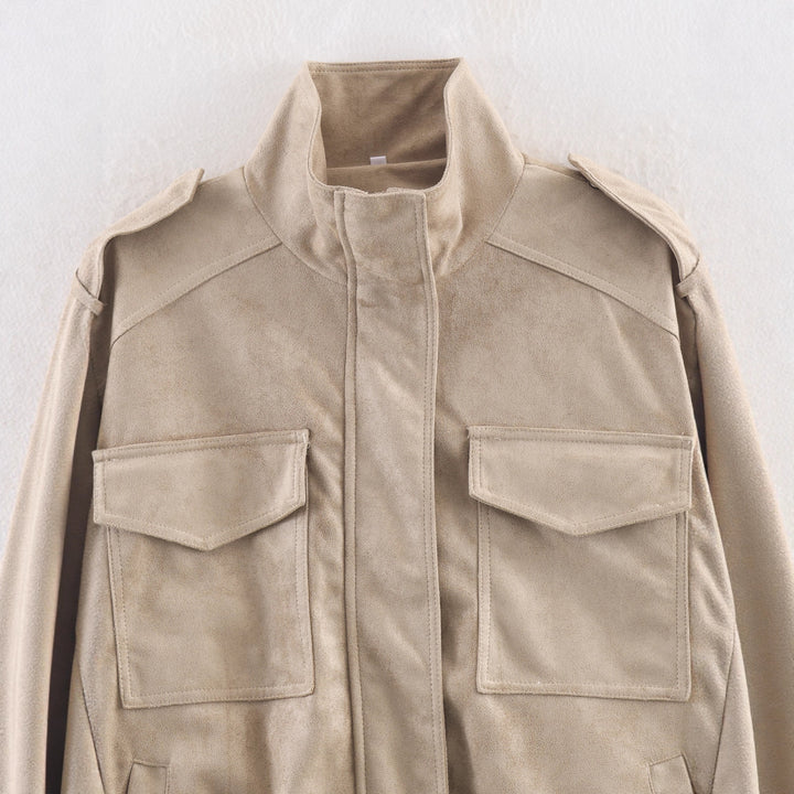 Women’s short jacket in military style with epaulets, patch chest pockets, and elastic hem Mune Fashion