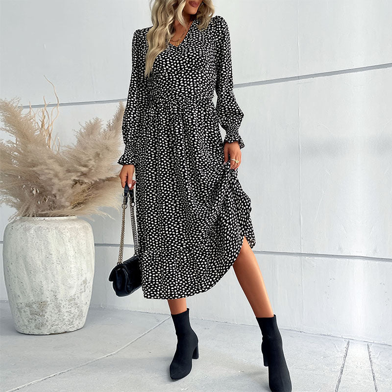 Women's midi dress in wrap look with V-neck, gathered waist and ruffle tier Mune Fashion