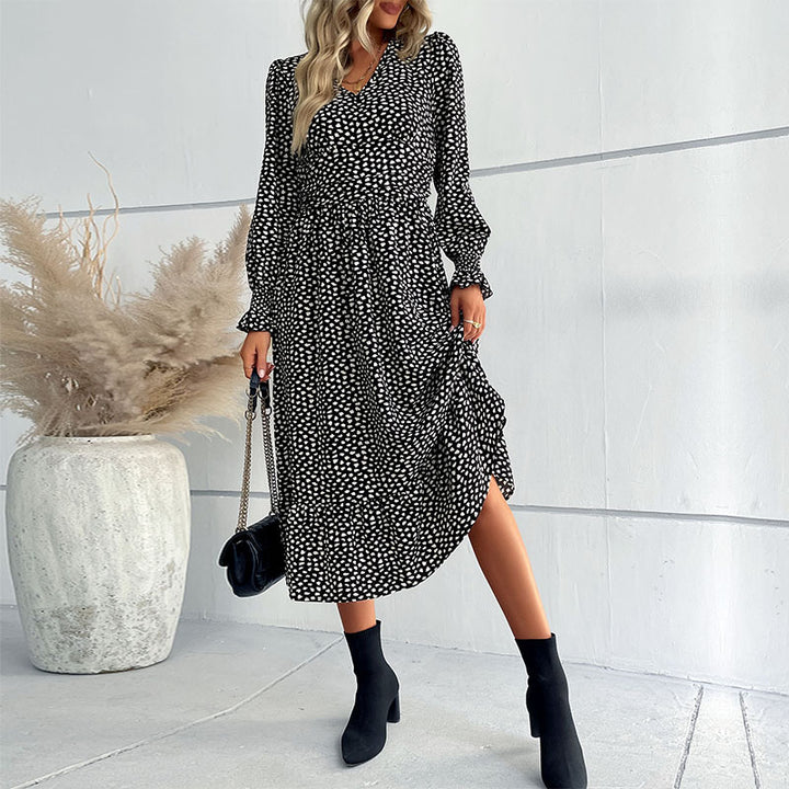 Women's midi dress in wrap look with V-neck, gathered waist and ruffle tier Mune Fashion