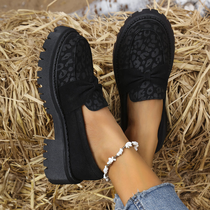 Women's Chunky Loafer with Decorative Knot Bow and Leopard Tip Mune Fashion