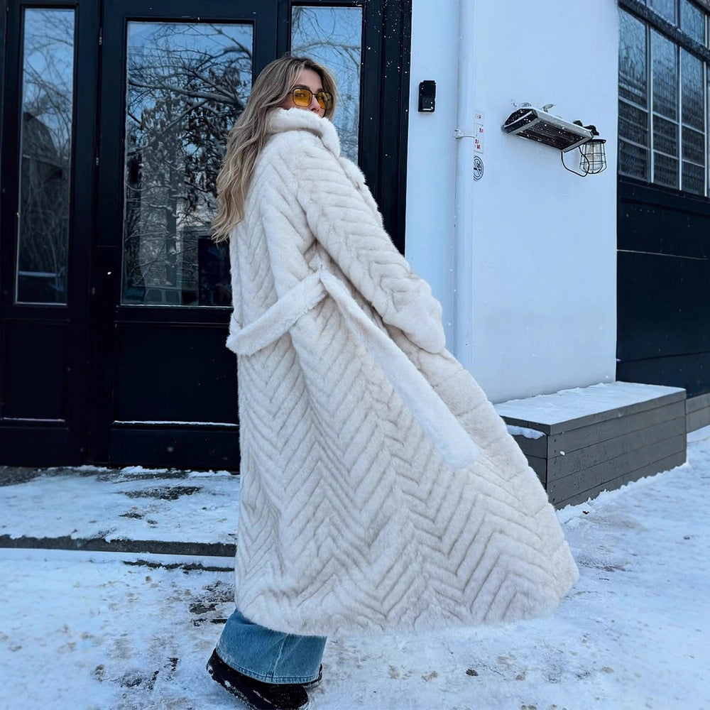 Women's Maxi Faux Fur Coat with Hood and Chevron Quilting Mune Fashion
