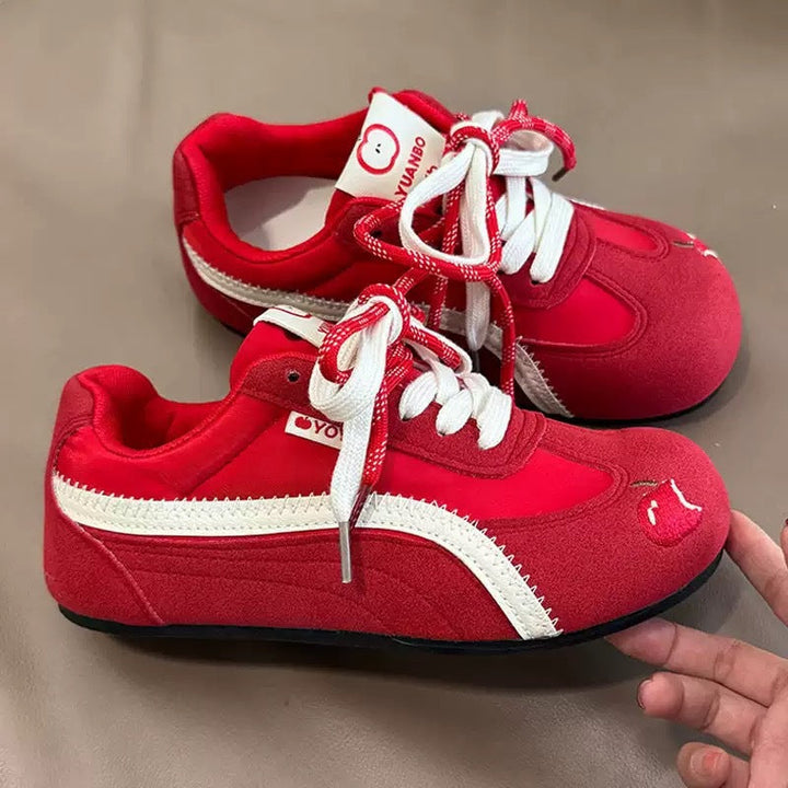 Women's Sporty Sneakers with Innovative Lacing and Colorful Design Mune Fashion
