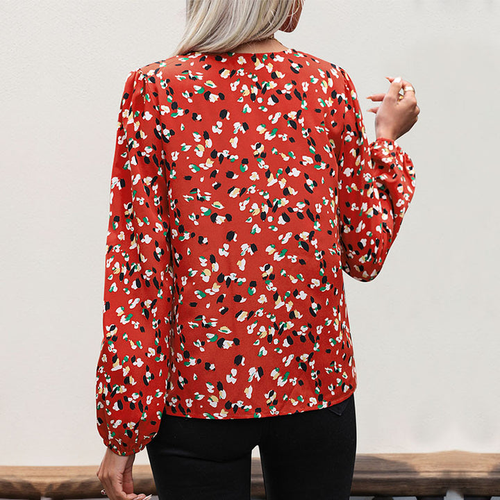 Women's Fashionable Blouse with V-Neck and Floral Pattern Mune Fashion