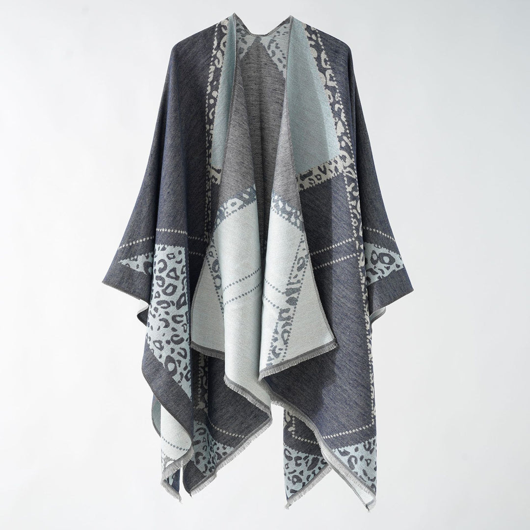 Women's Reversible Double-Face Stole Poncho made of Wool Blend with Fine Fringe Edge Mune Fashion