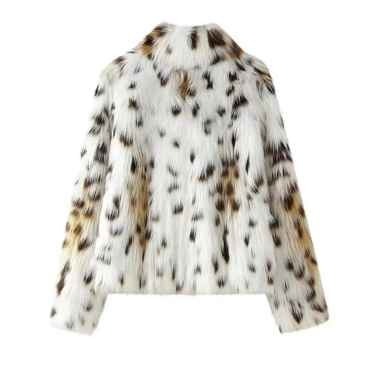 Ladies short-cut faux fur jacket in spotted pattern with stand-up collar and warming padding Mune Fashion