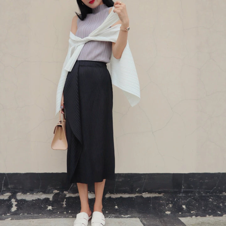 Women's Pleated Midi Skirt with Asymmetric Hem Mune Fashion