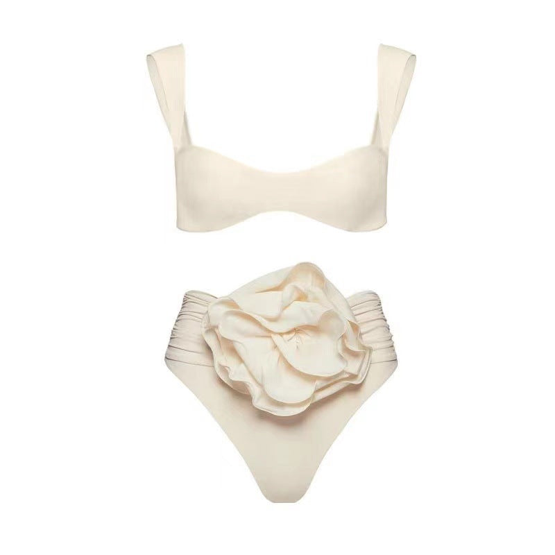 Women's Elegant Bikini Cut with Floral Detail Mune Fashion