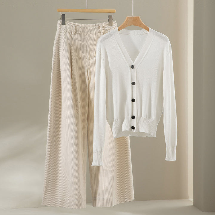 Women's Fine V-Neck Cardigan with Button Placket and Ribbed Hem Mune Fashion