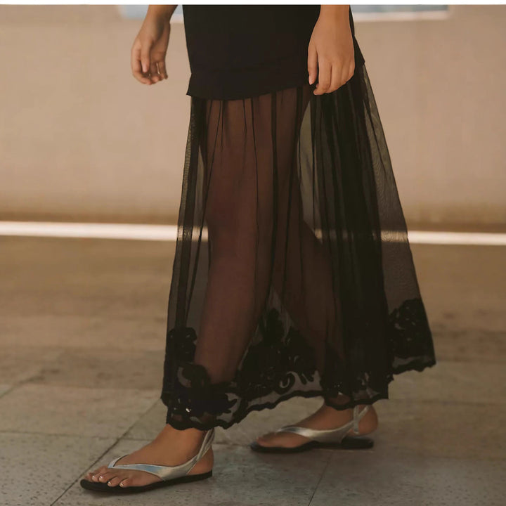 Ladies two-piece maxi dress with V-neck, spaghetti straps, and transparent tulle skirt Mune Fashion