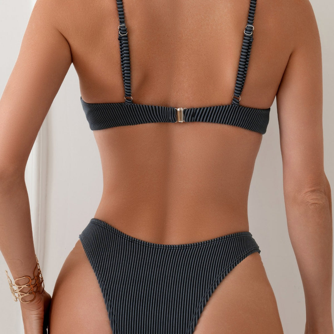 Women's triangle bikini with elegant rib design Mune Fashion