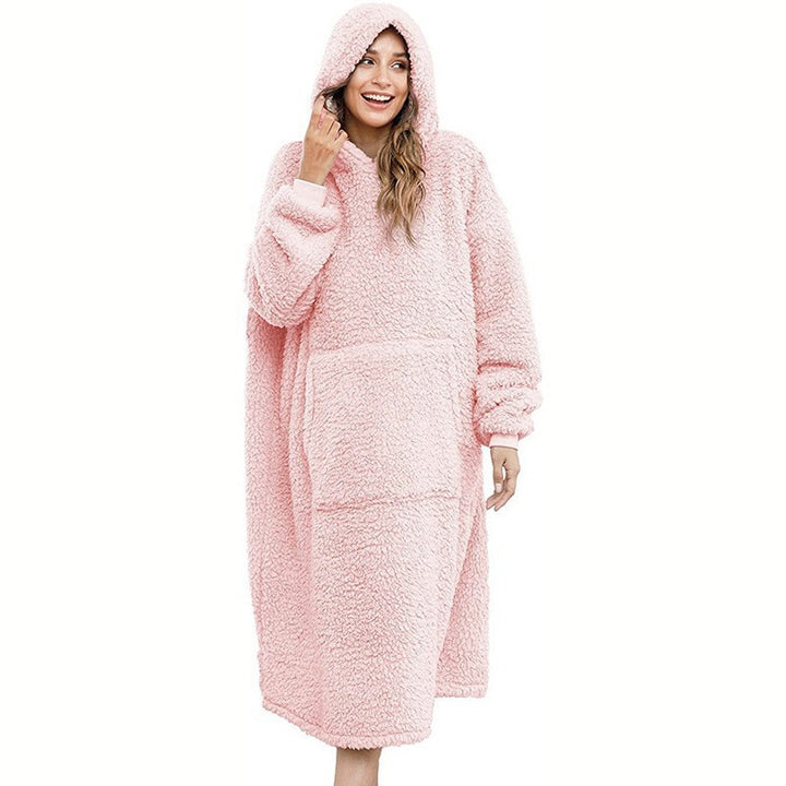 Men's oversized Sherpa bathrobe with hood and practical side pockets Mune Fashion