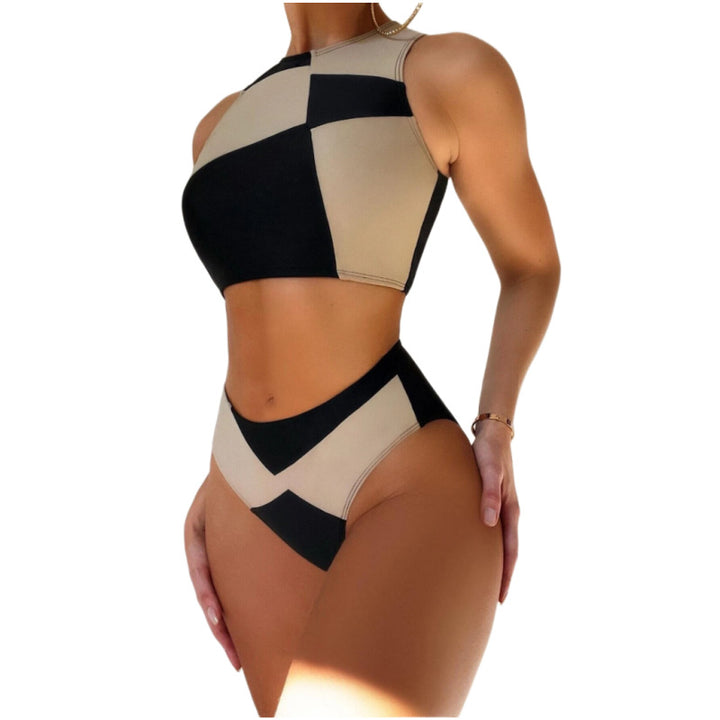 Women's bikini set with modern cut and geometric design Mune Fashion