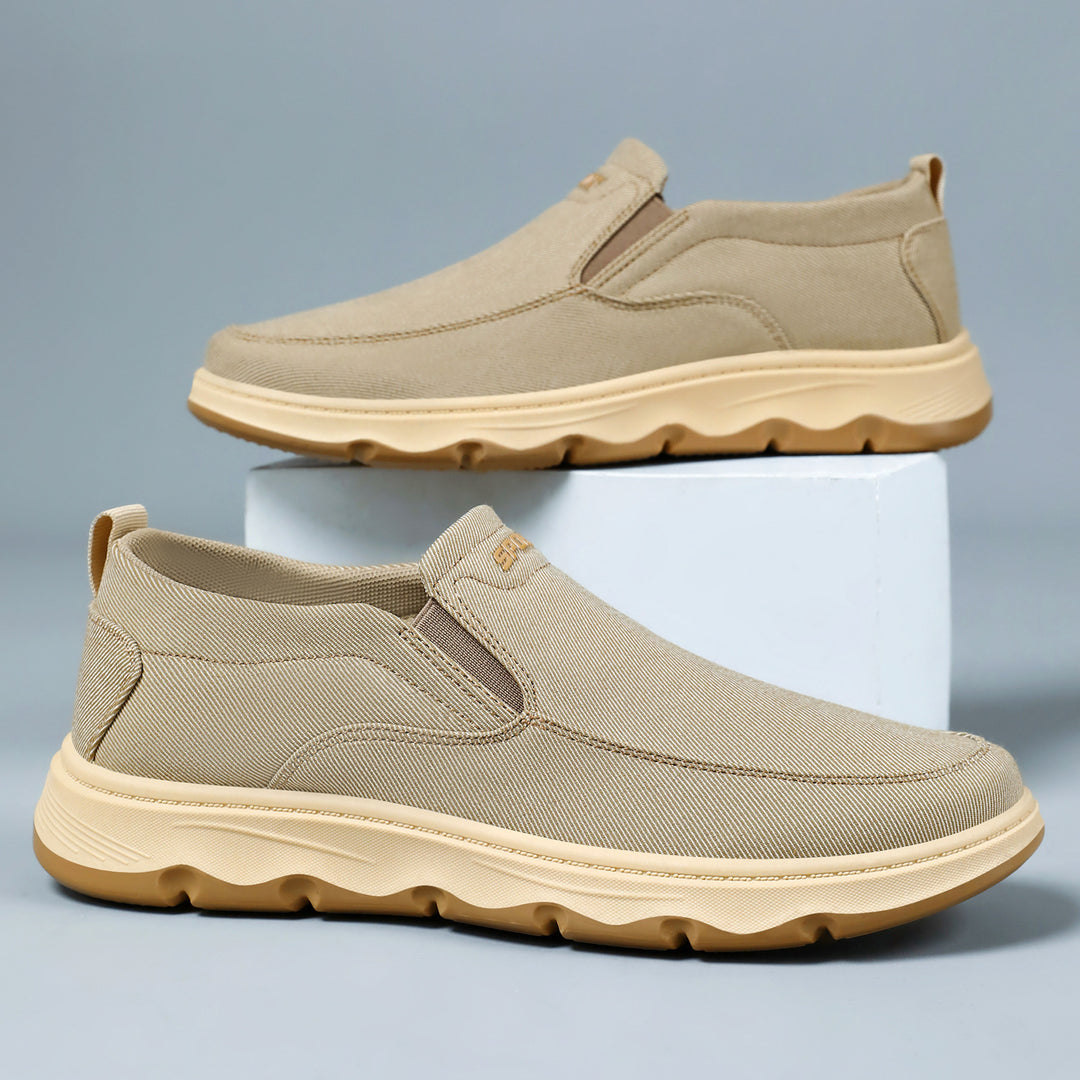 Men's light slip-on canvas sneakers with elastic entry, padded insole, and profiled non-slip rubber outsole Mune Fashion
