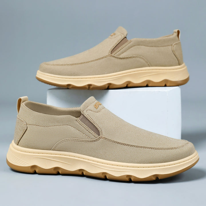 Men's light slip-on canvas sneakers with elastic entry, padded insole, and profiled non-slip rubber outsole Mune Fashion