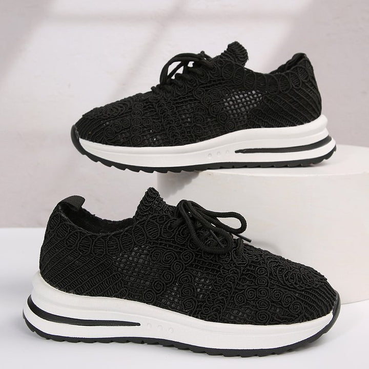 Women's knitted slip-on platform sneakers with breathable upper material and padded comfort insole Mune Fashion