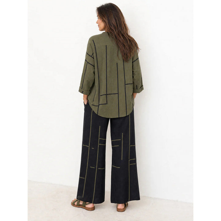 Women Oversized Tunic and Wide Palazzo Pants with Graphic Stripe Print and Henley Collar Mune Fashion