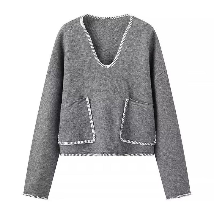 Women Short V-Neck Sweater with Decorative Seams and Patch Pockets Mune Fashion