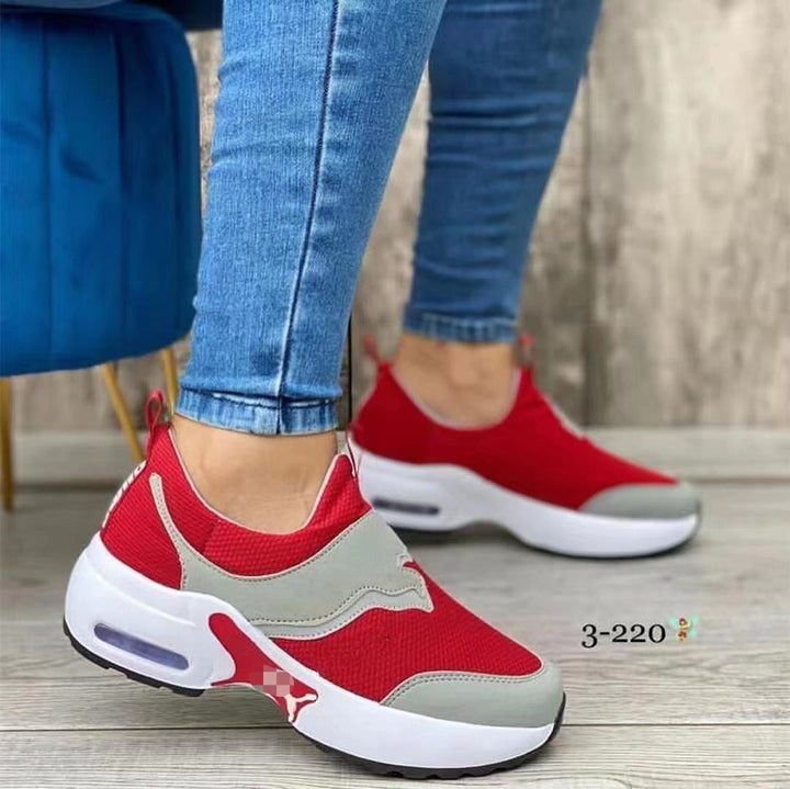 Women's comfort sneaker with breathable mesh upper and padded sole Mune Fashion