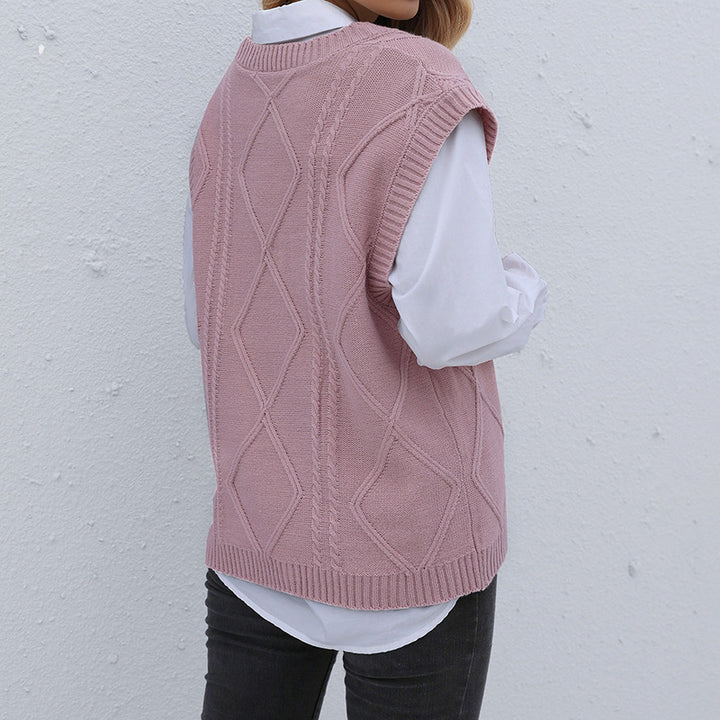 Women's knit vest with V-neck, diamond pattern, and boxy oversized silhouette Mune Fashion