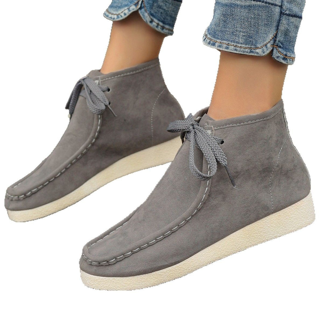 Women's ankle-high lace-up boots with moccasin seam, soft insole and crepe sole Mune Fashion