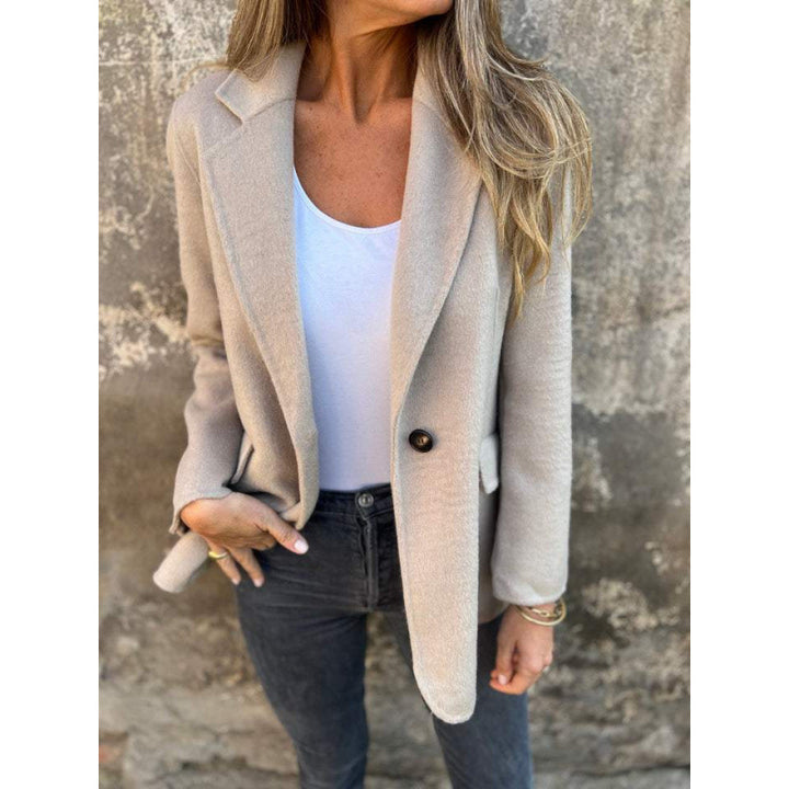 Women's boxy short coat in blazer look made of wool blend with falling lapel Mune Fashion