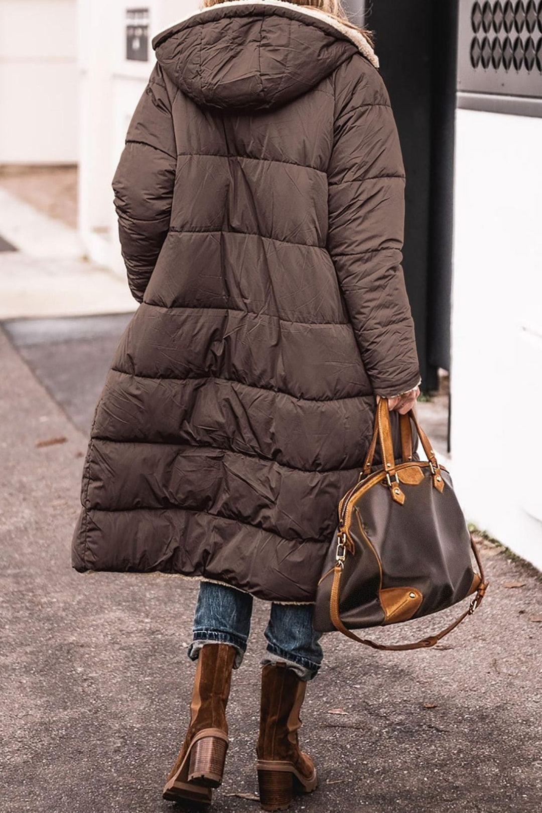 Women's Padded Winter Jacket with Hood and Cozy Inner Lining Mune