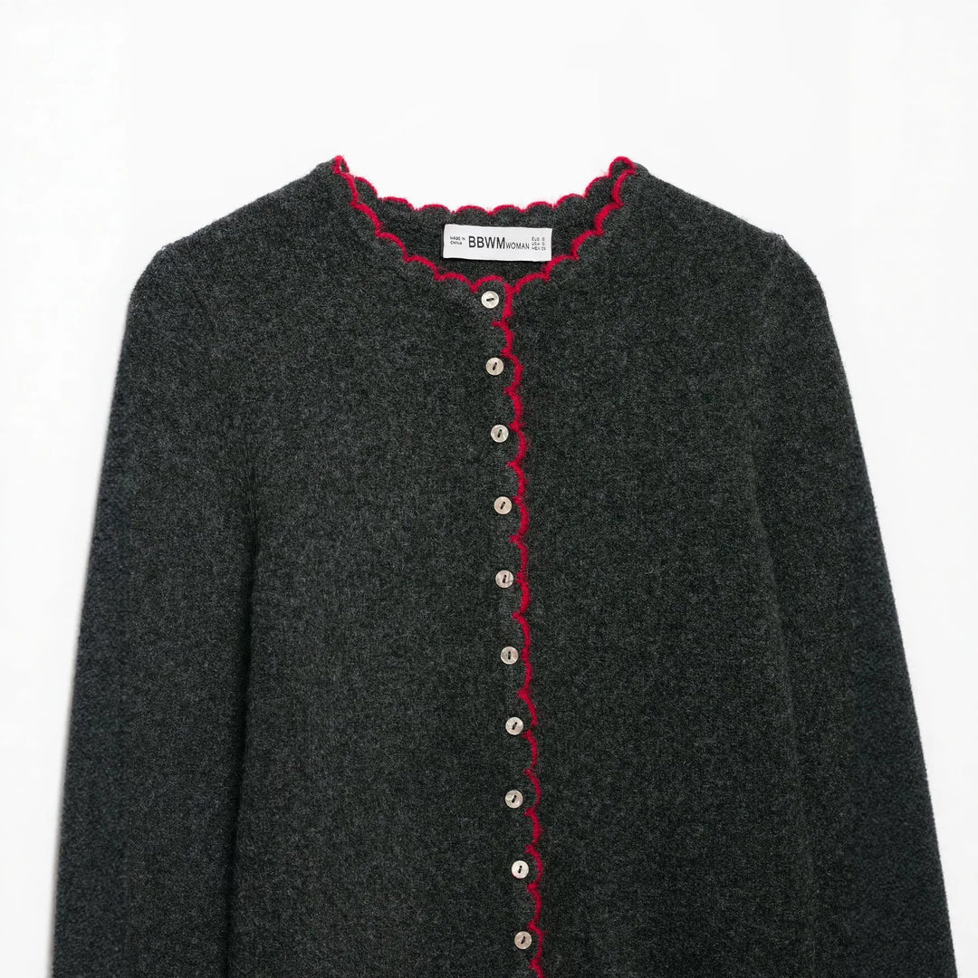 Ladies fine knit cardigan with shell edge and mother-of-pearl buttons Mune Fashion