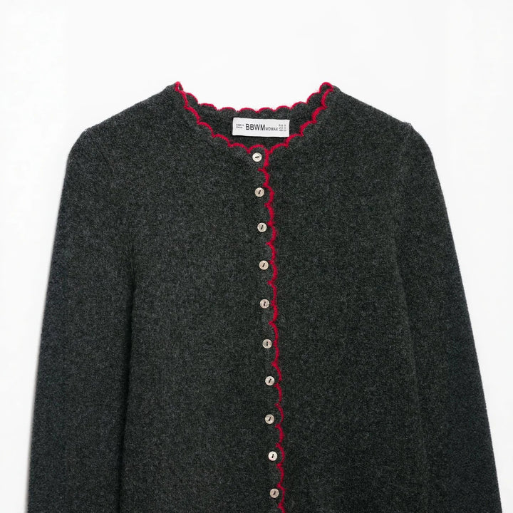 Ladies fine knit cardigan with shell edge and mother-of-pearl buttons Mune Fashion