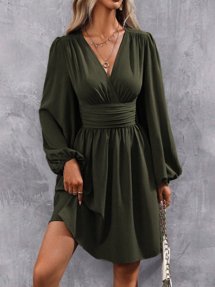 Women's wrap dress with stylish V-neck and voluminous sleeves Mune Fashion