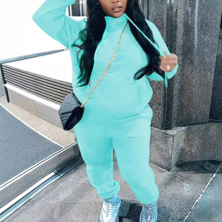 Women's cozy hoodie and jogger set with high collar, kangaroo pocket and fitted waistband Mune Fashion