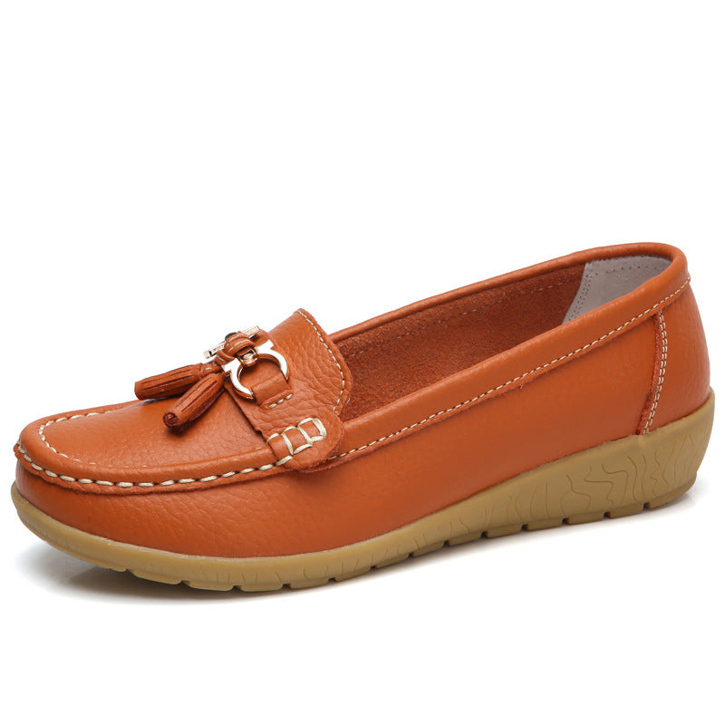 Women's classic tassel moccasin made of textured synthetic leather with padded comfort insole and flexible wedge sole Mune Fashion