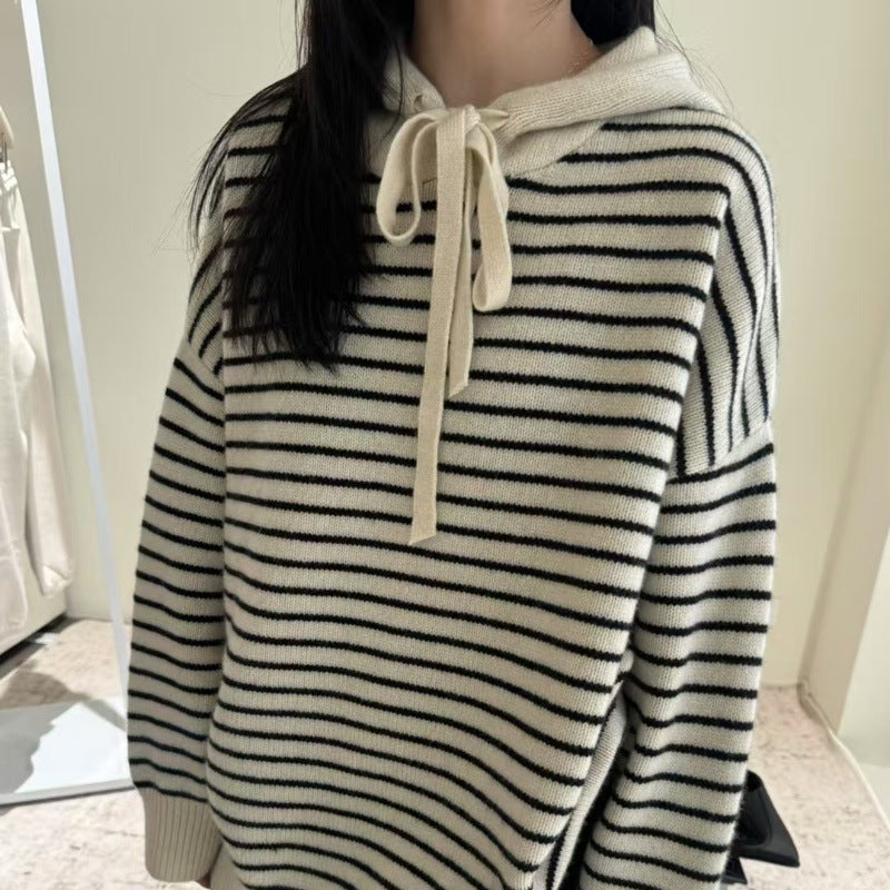 Women's oversized hoodie made of soft fine knit with nautical stripe pattern Mune Fashion
