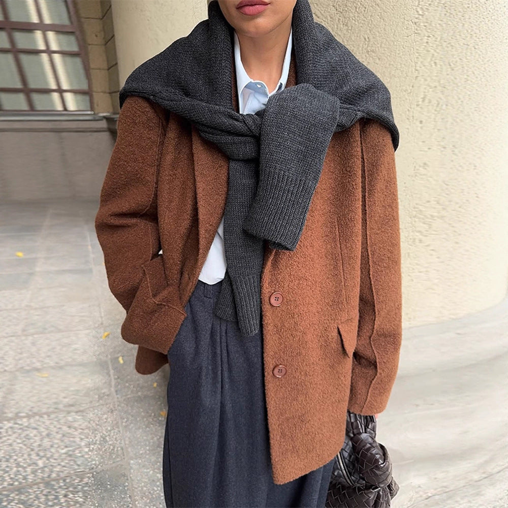 Women Boxy Wool Blend Short Coat with Textured Surface, Notched Collar & Flap Pockets Mune Fashion