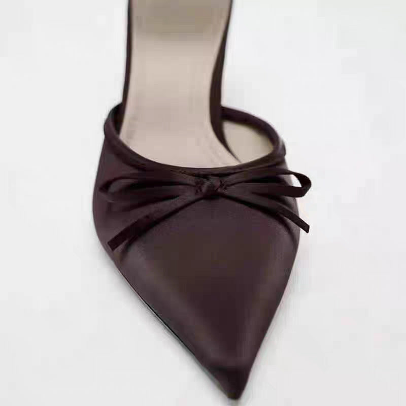 Women's pointed satin-like mule with delicate bow appliqué and slim stiletto heel Mune Fashion