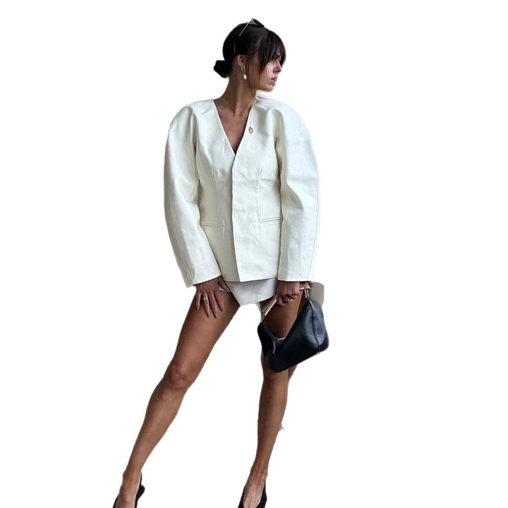Women's Oversize Blazer with distinctive shoulder and open V-front Mune Fashion