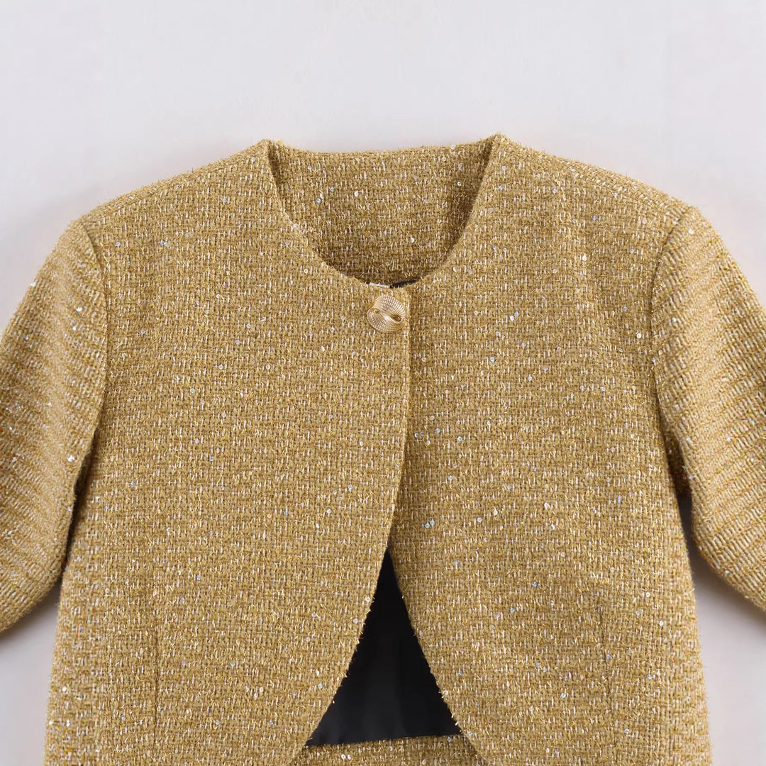 Women's Short Boucle Blazer Jacket with Round Neck and Decorative Button Mune Fashion