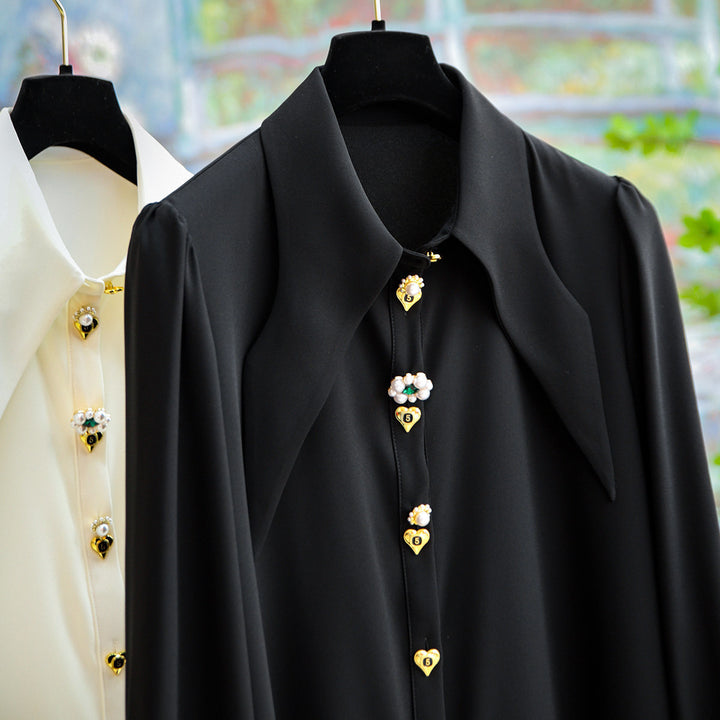 Ladies Elegant and refined blouse with decorative buttons Drune