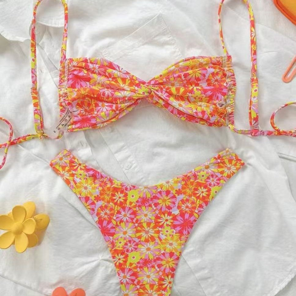 Women's Triangle Bikini with Floral Design Mune Fashion