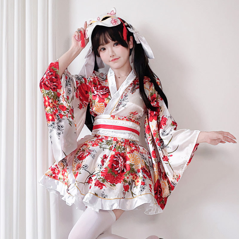 Women's traditional kimono dress with flowing sleeves and floral pattern Mune Fashion