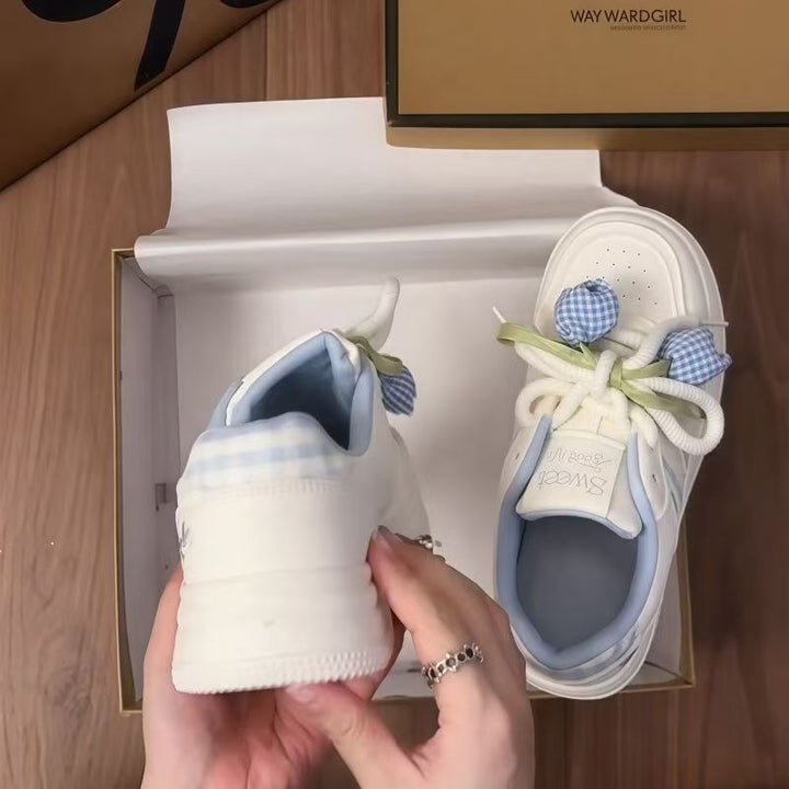Women Sneakers with playful design and decorative bows from Mune Fashion