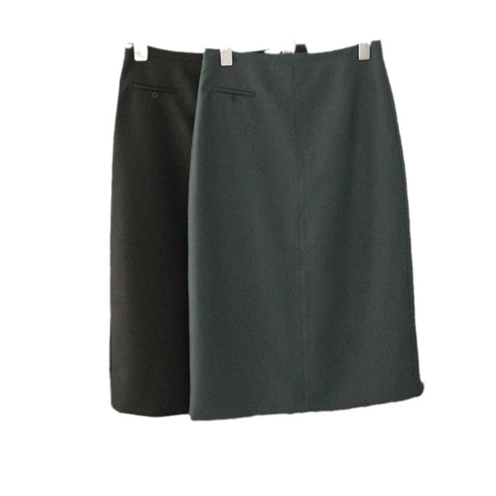 Ladies Elegant Midi Skirt with Chic Slit Detail Mune Fashion